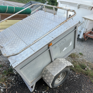 Single-axle trailer