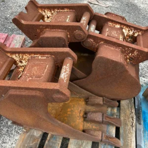 3 Baldes para escavação, Leilovis