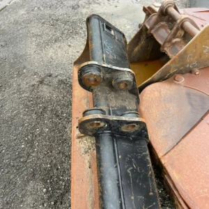 Geith Cleaning Buckets, Leilovis