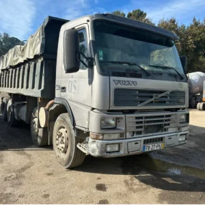 Volvo FM12 tipper lorry, Leilovis