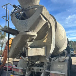 Mercedes Actros concrete mixer lorry, Leilovis