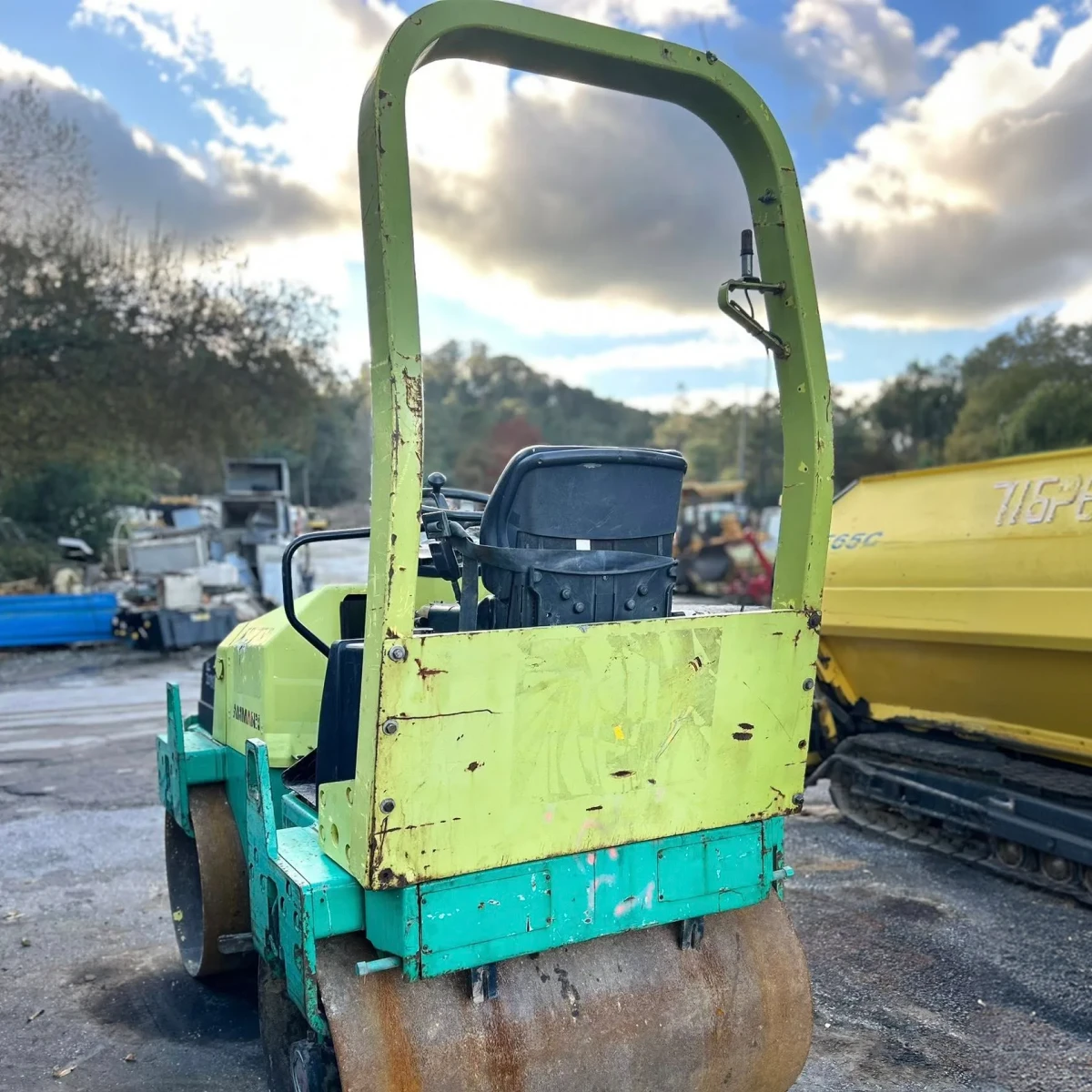 Cilindro Compactador Ammann 5 Cilindro Compactador Ammann, Leilovis