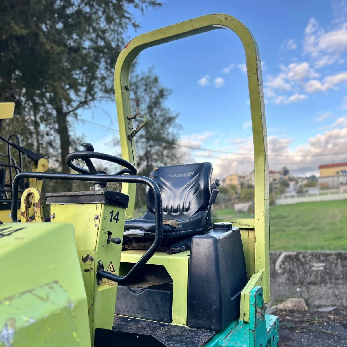 Cilindro Compactador Ammann 6 Cilindro Compactador Ammann, Leilovis