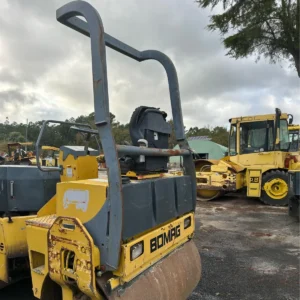 Bomag Road Roller BW135, Leilovis
