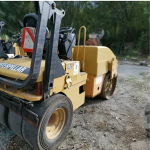 Caterpillar Road Roller, Leilovis