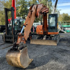 Hitachi EX75UR Mini Gyratory, Leilovis