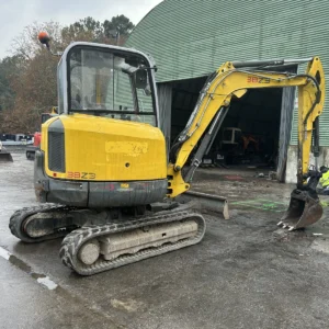 Mini Giratória Wacker Neuson 38Z3, Leilovis